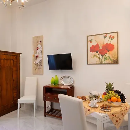 Apartment Giaggiolo *